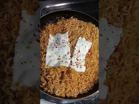 cheesy garlic Maggi #newsong #song #music #food