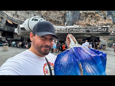 Toy Hunting Vlog At Star Wars Galaxy's Edge In Disney's Hollywood Studios!