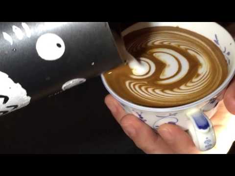 Latte art wingtulip