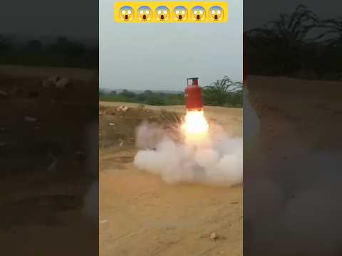 #lpgcylinder #gascylinderblast #shortvideo #heatwaves #virlshort #lpg #risk