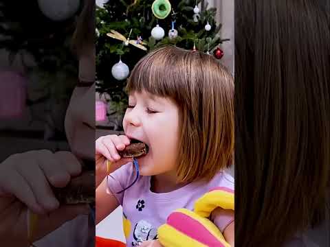 Tasty decorations for a Christmas tree | Kids & Toys Prepair for Christmas #pretendplay #kapukikids