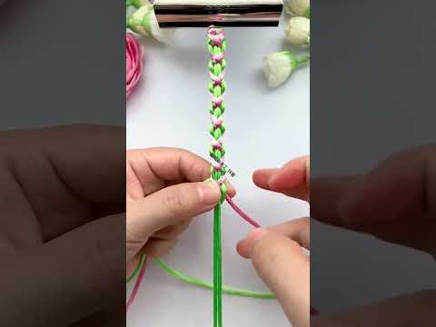 At a glance, knot tutorial, handmade DIY braided bracelet, bracelet braiding introductory tutori