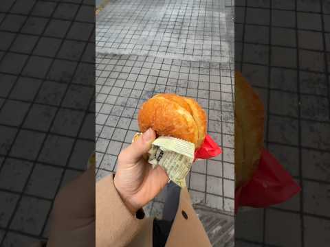 Trying a shrimp burger from CU #food #seoul #southkorea #day1 #yummy #breakfast #cu