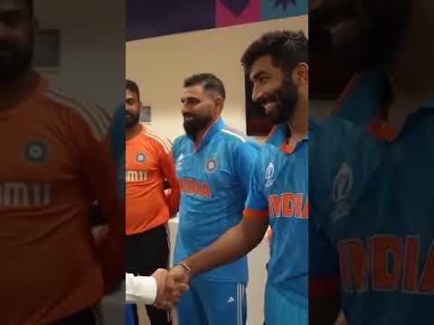 modi meets team india #मुख्य_समाचार modi with indian team #modimeets #teamindia #viral #video#aajtak