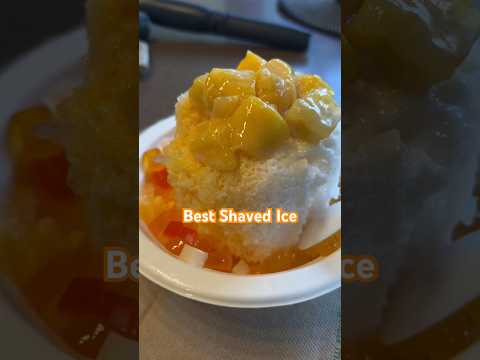 The Best Place for Shaved Ice on Paradise Island | Eating in Honolulu, Hawaii