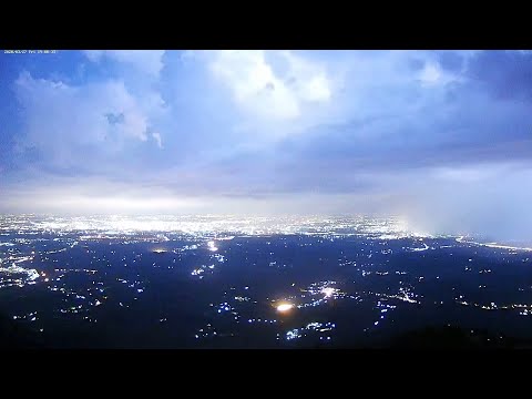 阿里山即時影像-太平雲梯-雷雨-縮時 | Night View Timelapse in Alishan, Taiwan