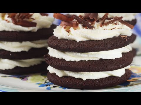 Icebox Cupcakes Recipe Demonstration - Joyofbaking.com