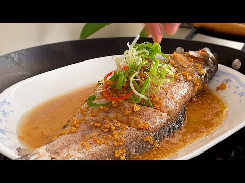 Steam Whole Fish with Garlic Soy Sauce | Chinese Style Steam Fish | 清蒸鱼