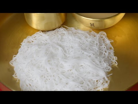 இடியாப்பம் எள்ளு பொடி தேங்காய்ப்பால் | Idiyappam Sesame Powder Coconut Milk #shorts