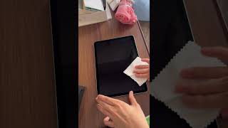 iPadにただ保護フィルムを貼るだけの動画📱　LCD protection film on the iPad #Shorts #shortsvideo