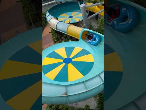 Flying Saucer Waterslide at SplashMania WaterPark