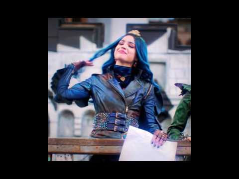 Unmute remix mode Evie 💙😎 #shorts #descendants #evie