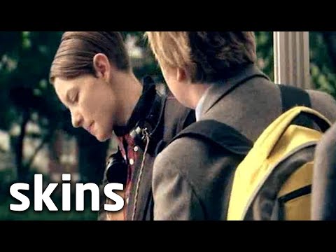 Franky Runs From Bullies | Skins