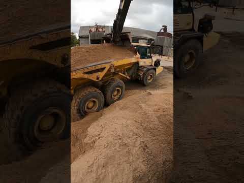 Heavy Equipment Goes Viral on TikTok!