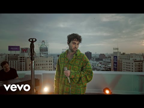 Duncan Laurence - Sleeping On The Phone (Live from the Capitol Records Rooftop)