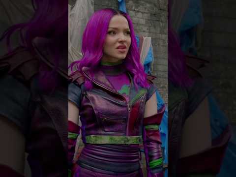 What if Mal wore shades of PINK? 🩷 - Descendants 3 - Dove Cameron #descendants3 #disney #dovecameron