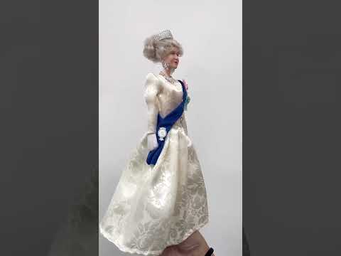 UK Queen Elizabeth II Toy Figurine Commemorative Decorative Ornament Kawaii Statue Dolls Brinquedo