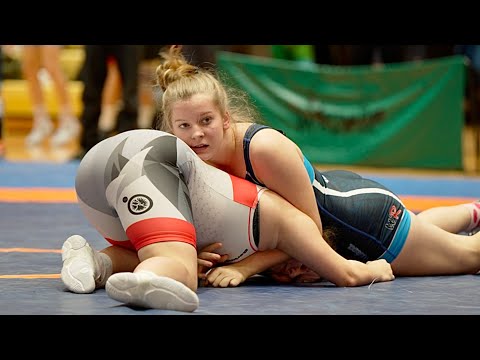 U17 Emily Vislapu (EST) vs Ilona Ionova (EST) 62kg. Womens girls youth wrestling.