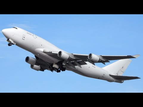 Kalitta Air Boeing 747-446(BCF) N742CK takeoff at Travis AFB (CKS424)