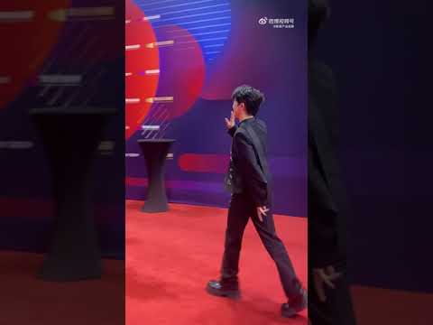 20241225 周深 Charlie Zhou Shen 腾讯娱乐年度盛典 | 红毯