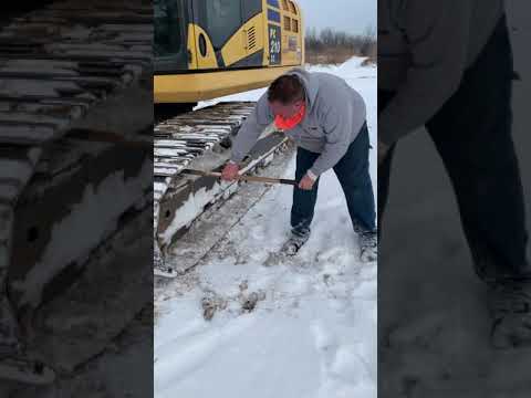 Excavator Training - Cleaning Tracks | #Shorts