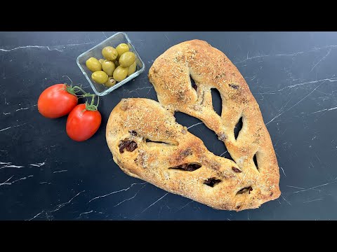 Olive & Sun-Dried Tomato Fougasse Bread