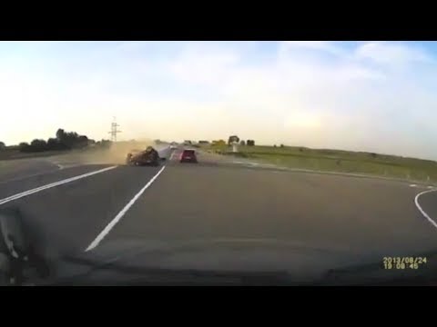 ※Do not Watch※  Crazy  Car Crash Compilation 　Horrible accident !!　No84