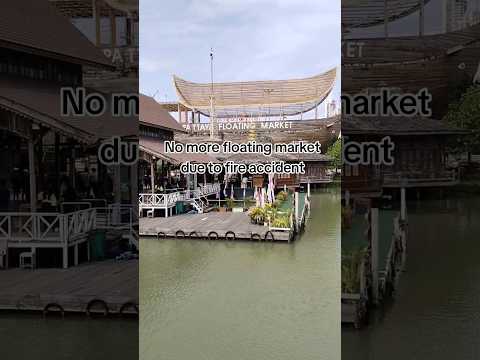 Last moment in Pattaya floating market芭提雅水上市场最后时刻