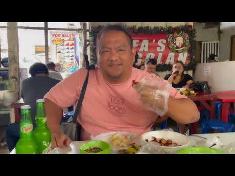 Famous Cebuano Street Food | Fried Pig's Intestines for Lunch at Delfa's Tungolan