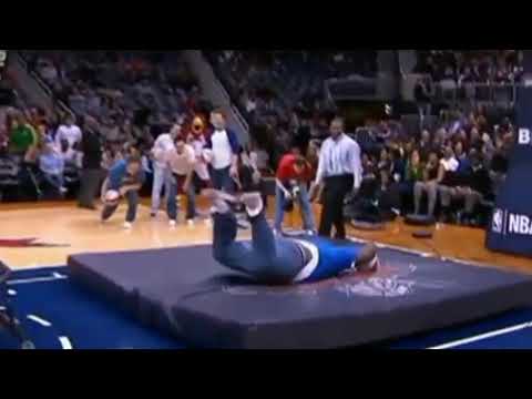 Shaqtin' a Fool - The worst dunk by any fan in NBA history