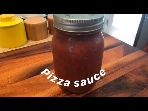 Making pizza sauce