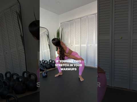 your new favorite warm up move 🤩 🍑 for hips, inner thighs and upper back #fitness #mobility