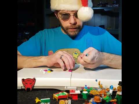 Lego Advent Day 06: Dumbell n' stand?: 76293 Marvel Spider-Man: blindbuilds