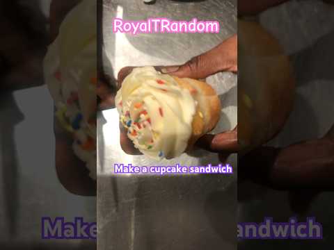 Make a cupcake sandwich🧁Freaky Friday #cupcake #freakyfriday #trythis