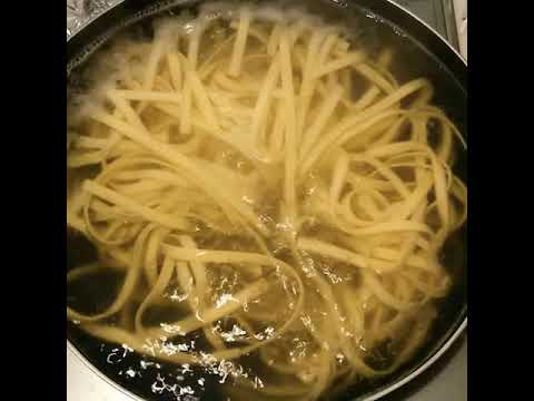 【癒し】パスタがゆでられているだけ #shorts