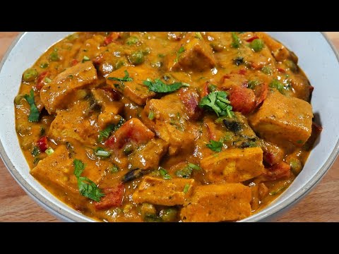 CREAMY MUSHROOM TOFU CURRY (VEGAN) WITH RED BELL PEPPER | Tofu Recipe Indian Style