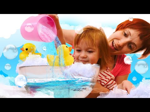 Baby Bianca & Toys: Washing Fun and Learning Animals - Videos for Kids!