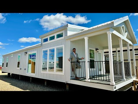 INSANE 2 Bedroom Contemporary Luxe Cottage!