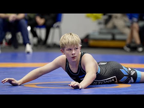 U13 Pavel Zadoroznõi (EST) vs Markos Kannela (EST) 60kg. Greco-roman boys youth wrestling.