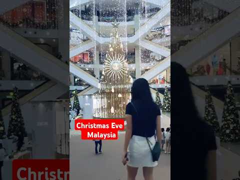 Christmas decoration at Malaysia Bukit Bintang, travel Malaysia.