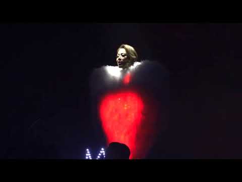 容祖兒 Joey Yung - 空港【Joey Yung The Tour - Love In Niagara Falls 容祖兒巡迴演唱會•尼加拉瀑布站】2022.11.20