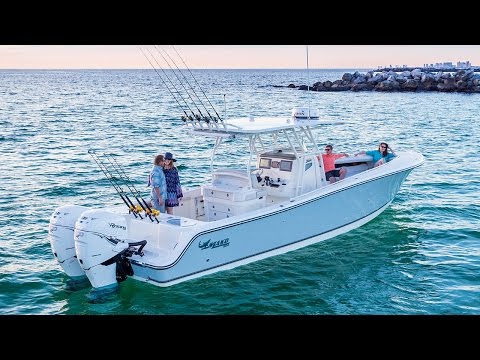 MAKO Boats: 334 CC Bluewater Family Edition Offshore Fishing Boat