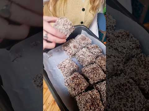 Making Chocolate Lamingtons