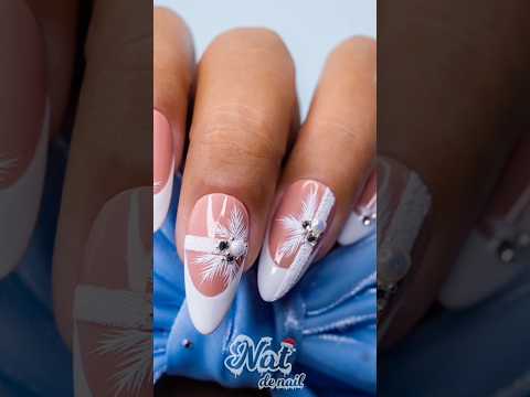 Beautiful White Christmas Nail Art Ideas #natdenail #holidaynails #shortsyoutube #uñas