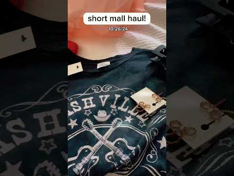 short mall haul! #fypシ゚viral #preppy #subscribe #fyp #viral #trendy #mall #haul