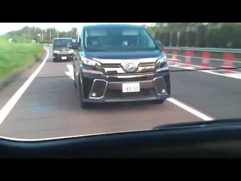 [煽り運転] エアガンを撃ってくるあおり運転がやばすぎる [ 横浜３０４ ま 80ｰ50車種：VOXY 黒 ]