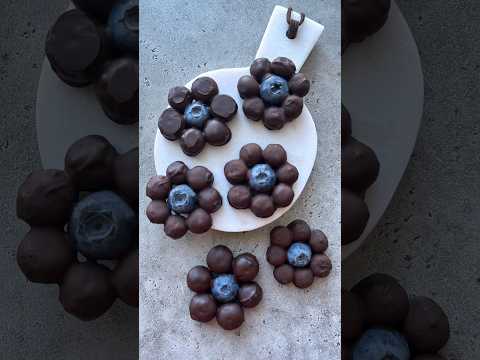 Chocolate Blueberry Treats🫐 #shorts #chocolate #treat #dessert #foodart #howto #short