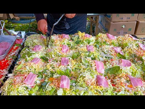 japanese street food - OKONOMIYAKI お好み焼き hiroshima style