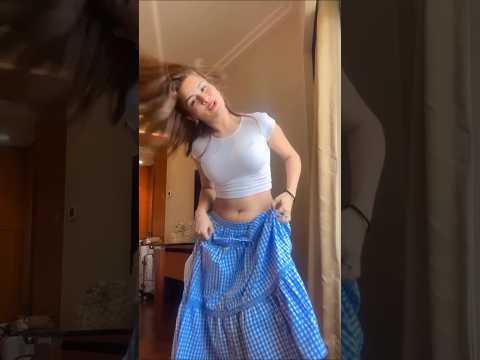 Avneet Kaur Hot Navel 🔥🔥🔥 #avneetkaur #sexy #sexylook #shortvideo #shorts #youtubeshorts #bollywood