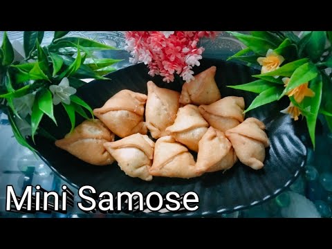 Holi Special || मूंग दाल के Mini समोसे || न दाल भिगोने का झंझट न पीसने का झंझट😋